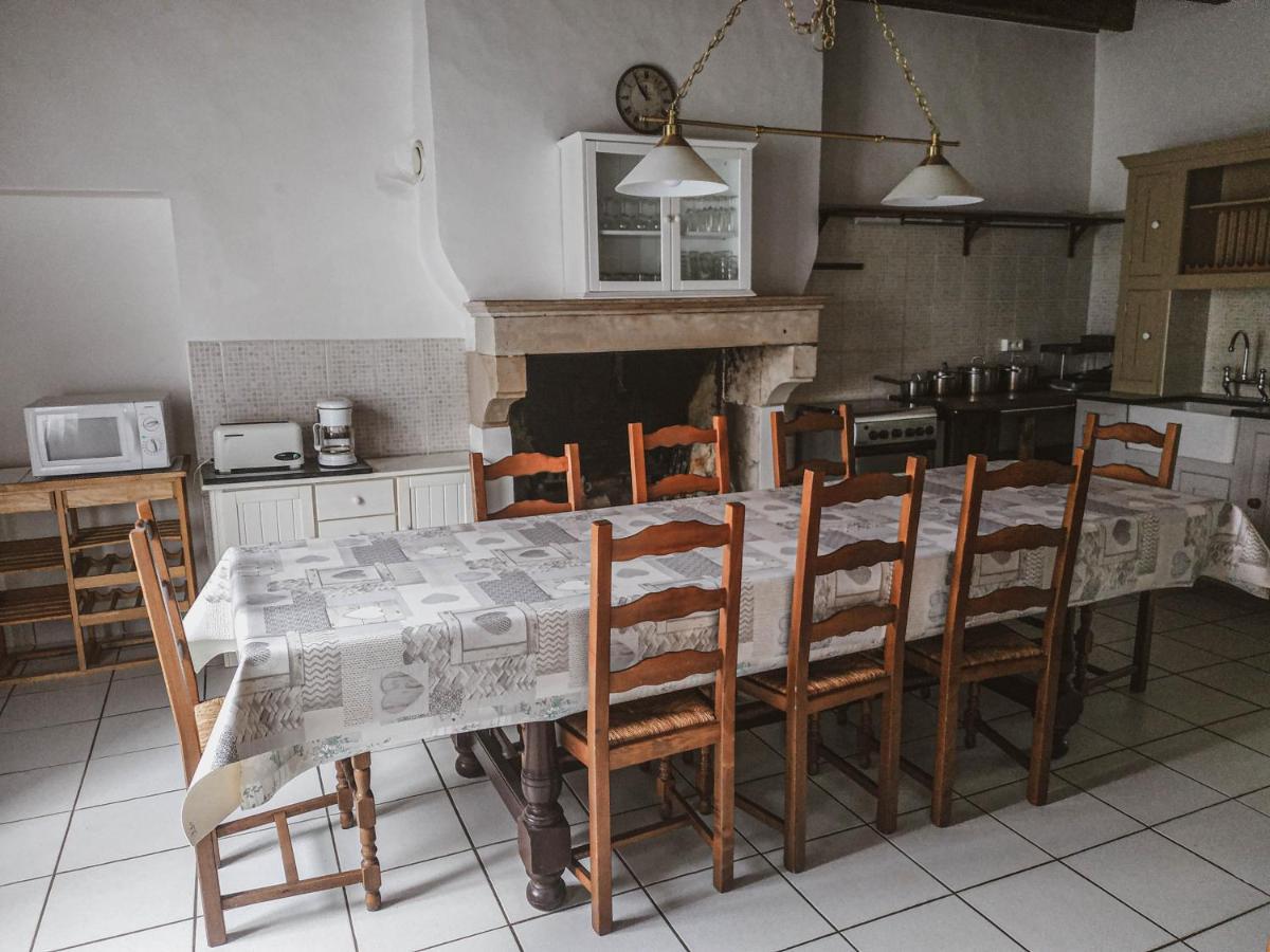 La Laujere Ivie - Gite & Piscine Privative Saint-Hilaire-du-Bois  エクステリア 写真