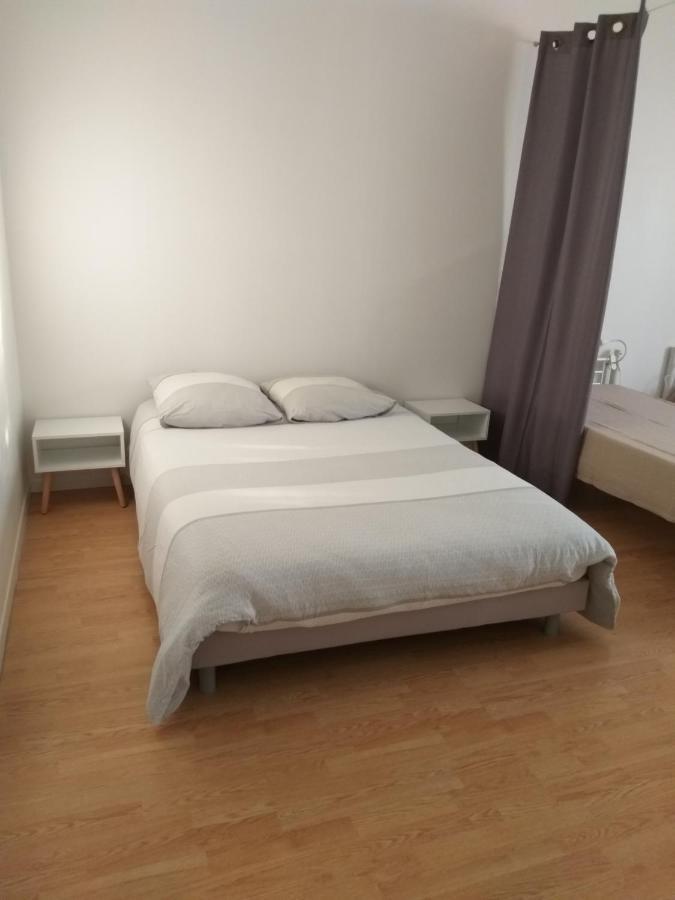 La Laujere Ivie - Gite & Piscine Privative Saint-Hilaire-du-Bois  エクステリア 写真