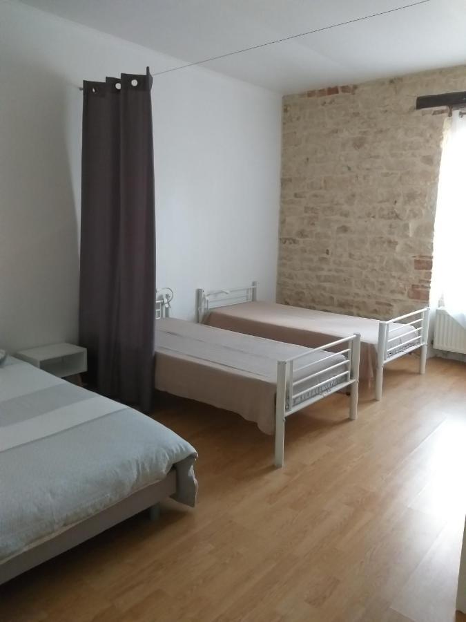La Laujere Ivie - Gite & Piscine Privative Saint-Hilaire-du-Bois  エクステリア 写真